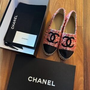 CHANEL Red and Black Tweed Espadrilles